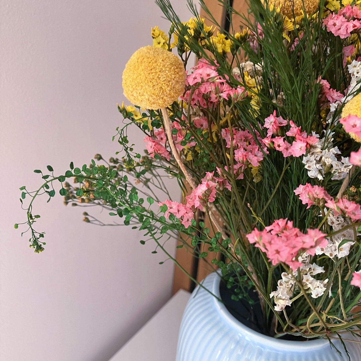 Kytice ze stabilizovaných květin Rozkvetlá louka, detail