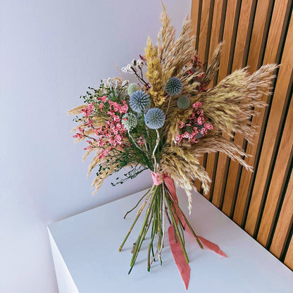 Stabilizovaná kytice polní cesta