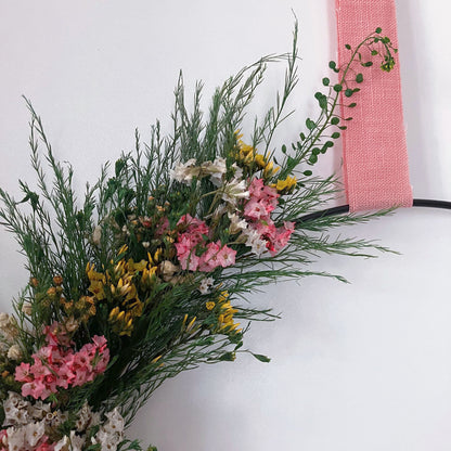 Věnec ze stabilizovaných květin Rozkvetlá louka, detail